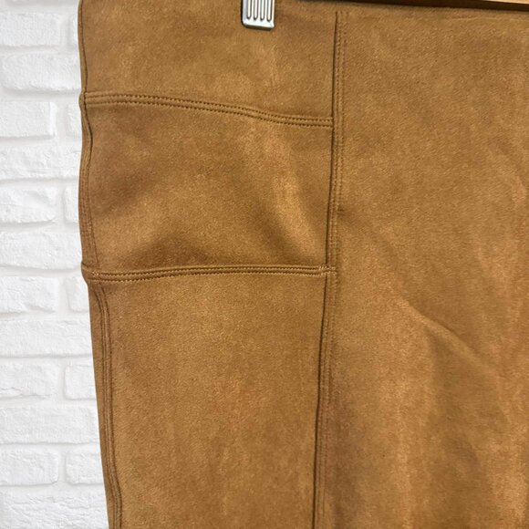 NWT Spanx Faux Suede Leggings Rich Caramel 1X Plus Size Slimming High Rise Pant - Picture 10 of 14